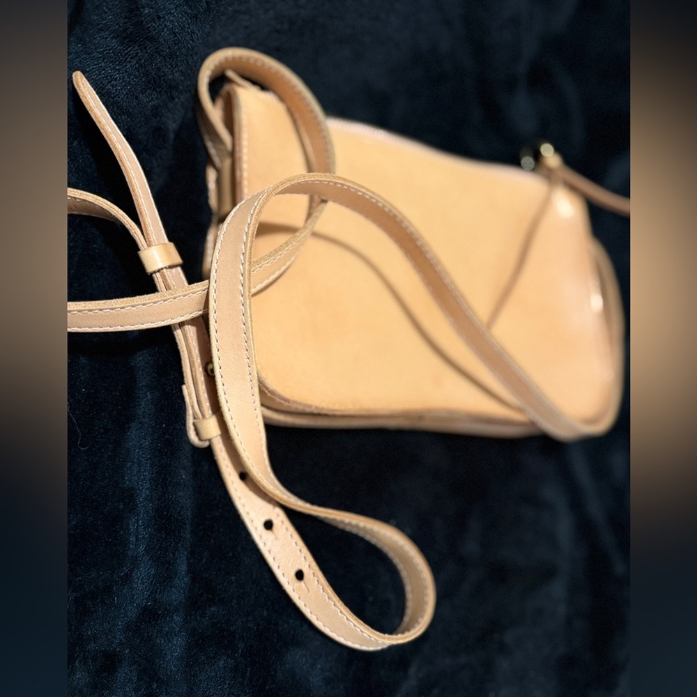 MADEWELL The Simple Crossbody in Nude* - Picture 10 of 13